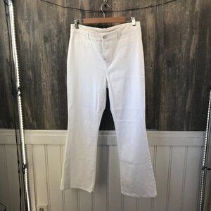 Chico's so slimming girlfriend flare white denim jeans size 10